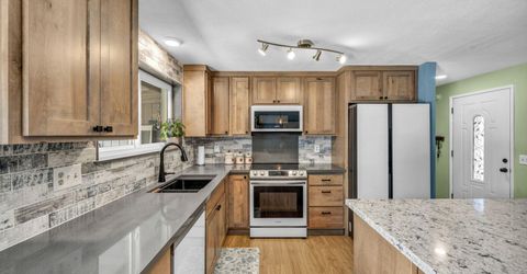 345 E Gault Way, Sparks, NV 89431 Photo