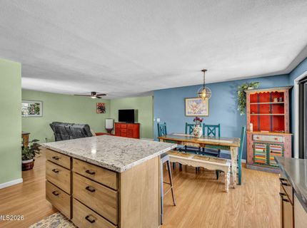 345 E Gault Way, Sparks, NV 89431 Photo