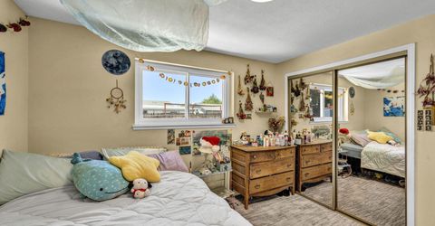 345 E Gault Way, Sparks, NV 89431 Photo
