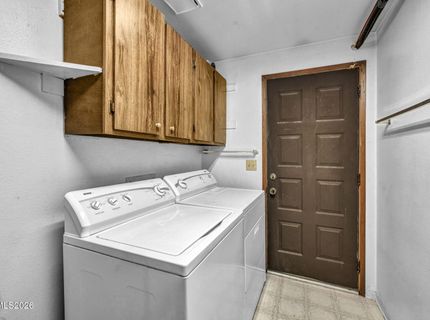 345 E Gault Way, Sparks, NV 89431 Photo