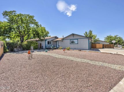 345 E Gault Way, Sparks, NV 89431 Photo