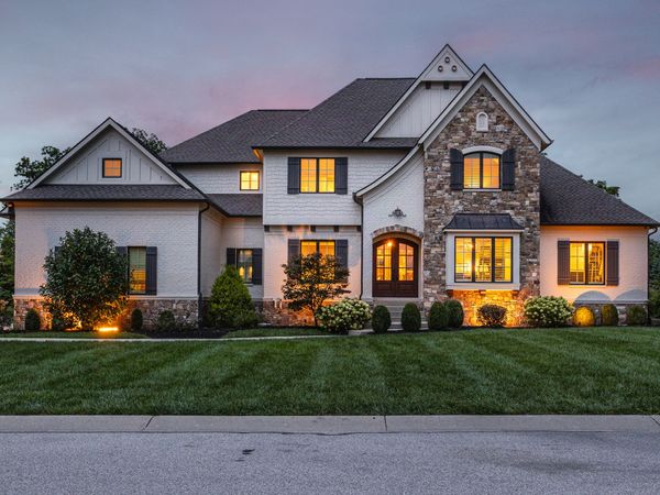6702 Berkley Court , Zionsville, IN 46077