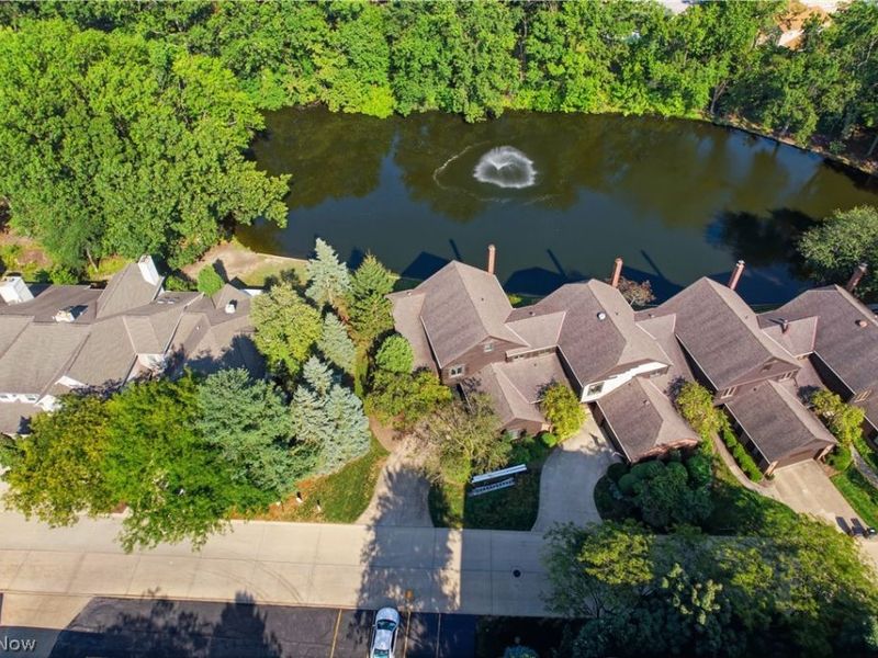 815 Brick Mill Run, Unit 18, Westlake, OH 44145 Photo 3