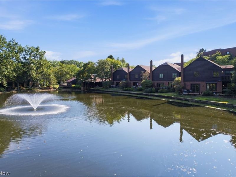 815 Brick Mill Run, Unit 18, Westlake, OH 44145 Photo 4
