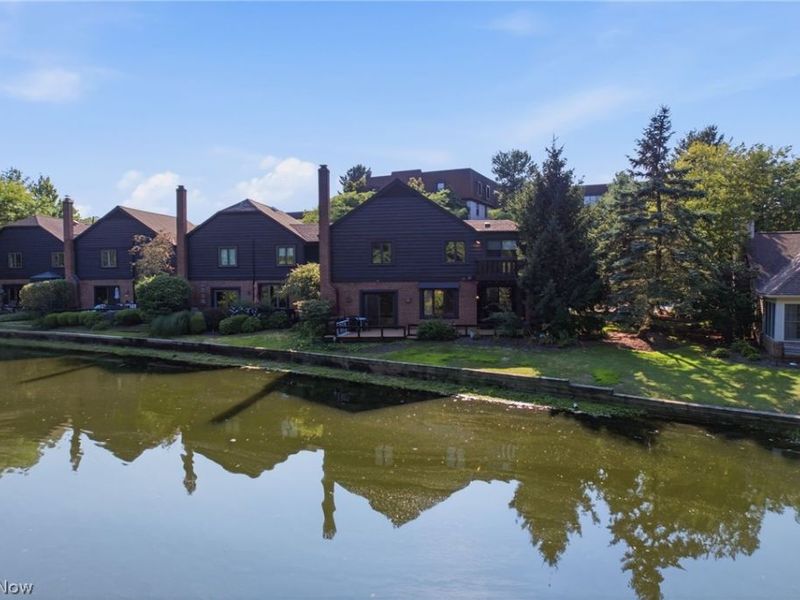 815 Brick Mill Run, Unit 18, Westlake, OH 44145 Photo 6