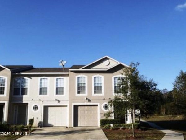 813 BENT BAUM Road, Jacksonville, FL 32205