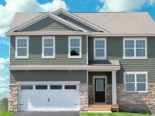 2095 Kestrel Drive, Shakopee, MN 55379