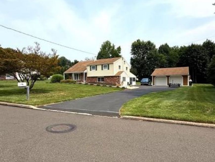 55 Brook Drive, Southampton, PA 18966 Main Photo