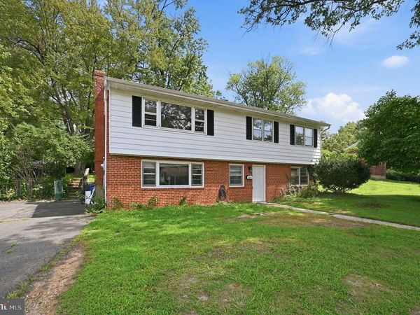 4211 UNIVERSITY DRIVE, FAIRFAX, VA 22030