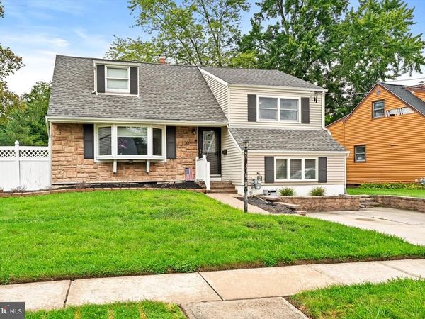 30 TEKENING WAY, HAMILTON, NJ 08690