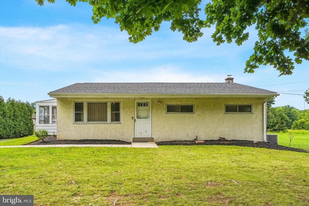 329 E MT KIRK AVENUE, NORRISTOWN, PA 19403