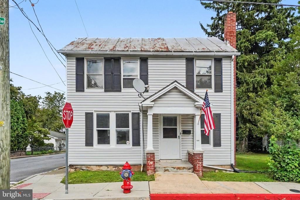 223 LINDEN AVENUE , MARYSVILLE, PA 17053
