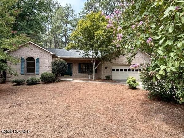 131 Pine Ridge Drive , Whispering Pines, NC 28327
