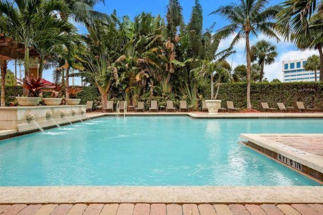 616 Clearwater Park Road, Unit 407, West Palm Beach, FL 33401 Photo