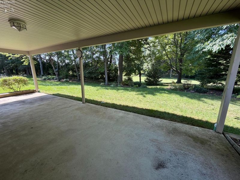 19 Ridgewood Drive, Norwalk, OH 44857 Photo 2