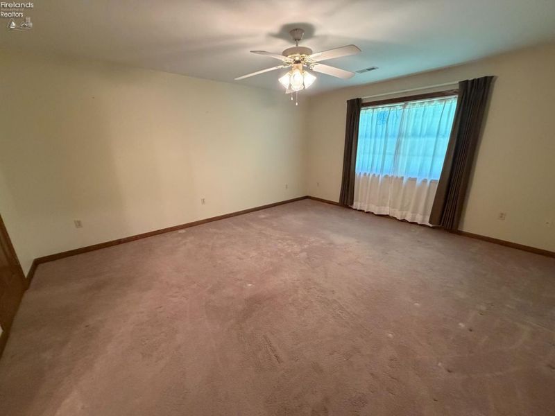 19 Ridgewood Drive, Norwalk, OH 44857 Photo 9
