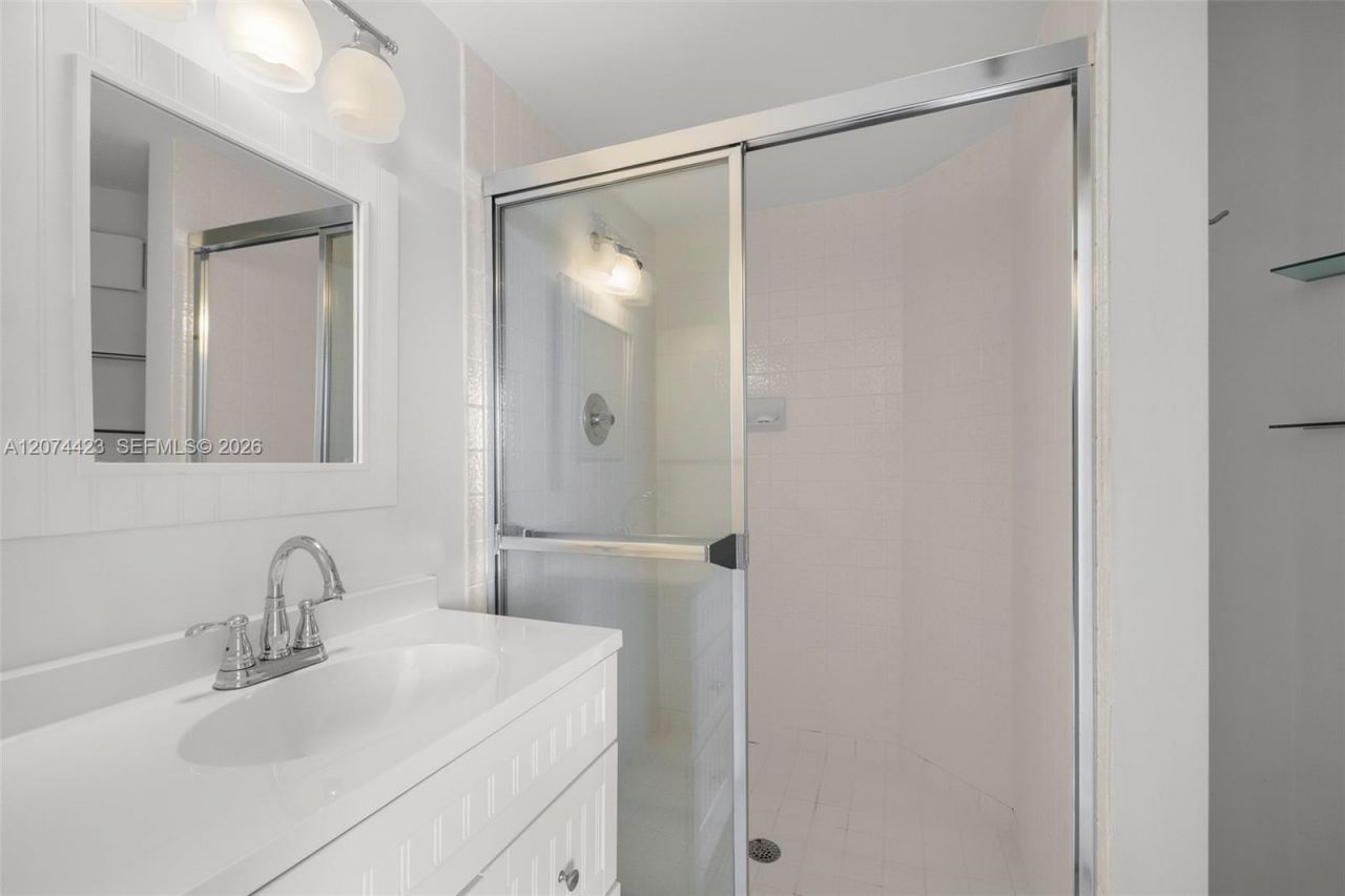 721 Biltmore Way , Unit 601, Coral Gables, FL 33134 Photo