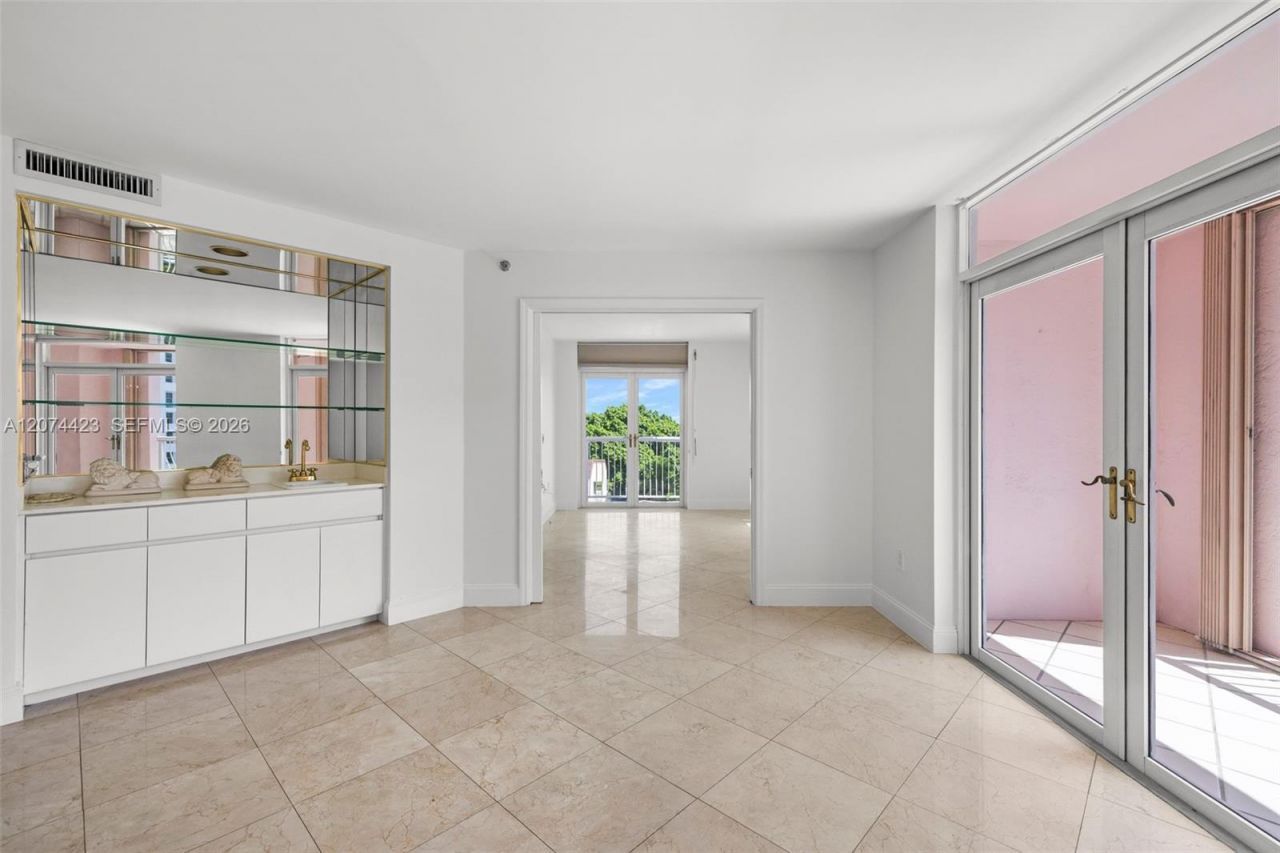 721 Biltmore Way , Unit 601, Coral Gables, FL 33134 Photo