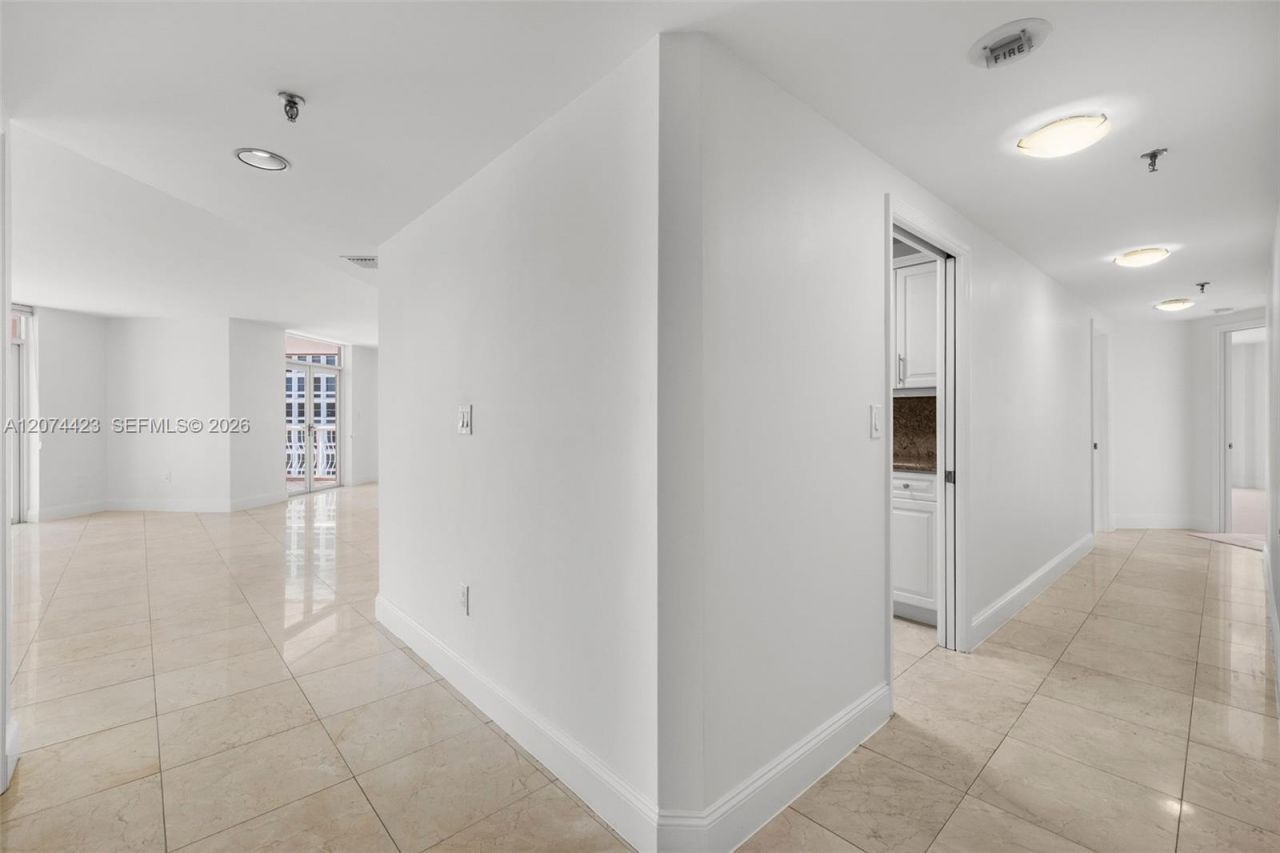 721 Biltmore Way , Unit 601, Coral Gables, FL 33134 Photo
