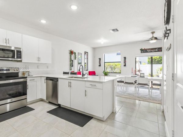 11438 W 34th Ct, Unit 11438, Hialeah, FL 33018