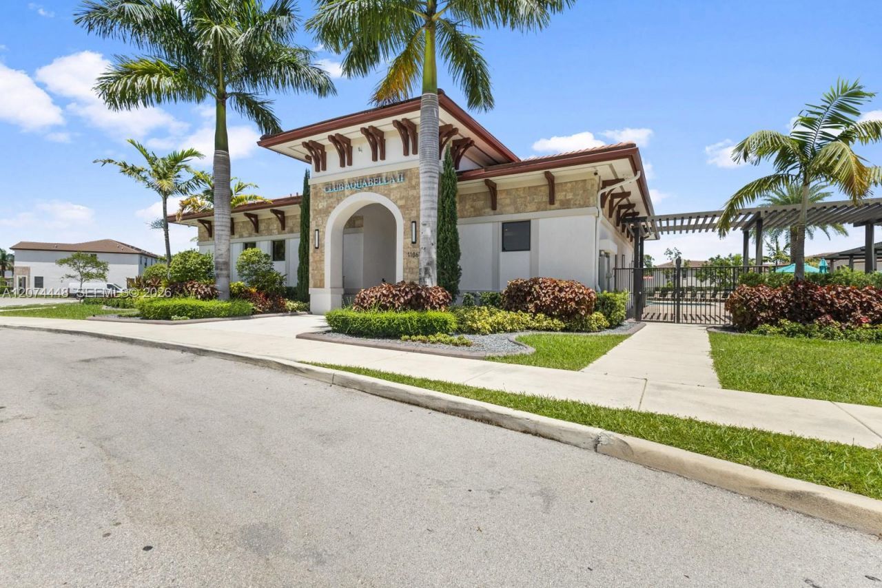 11438 W 34th Ct , Unit 11438, Hialeah, FL 33018 Photo