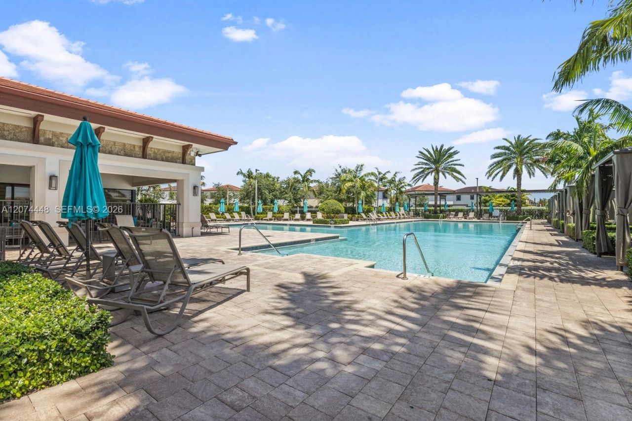 11438 W 34th Ct , Unit 11438, Hialeah, FL 33018 Photo