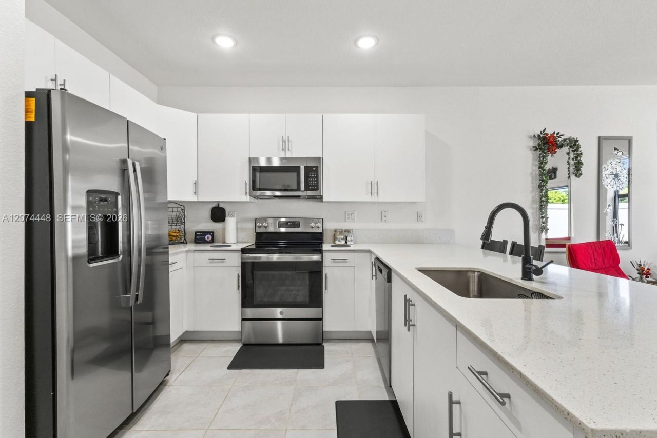 11438 W 34th Ct, Unit 11438, Hialeah, FL 33018 Photo