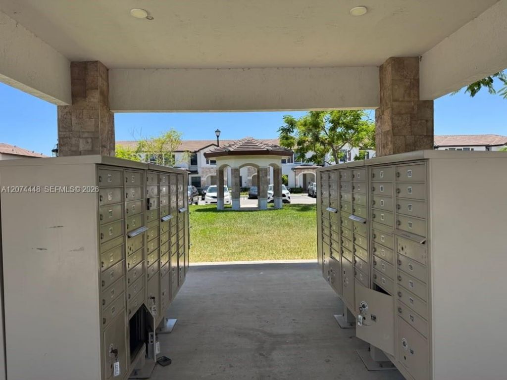 11438 W 34th Ct , Unit 11438, Hialeah, FL 33018 Photo