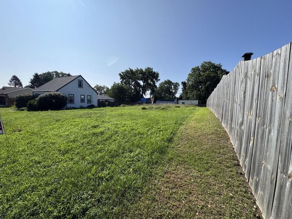 3323 W RAMSEY AVENUE, Greenfield, WI 53221