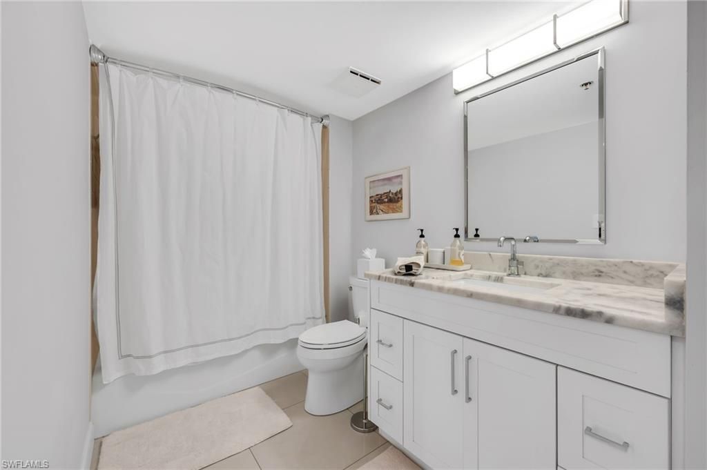 6585 Nicholas Blvd , Unit 1702, Naples, FL 34108 Photo