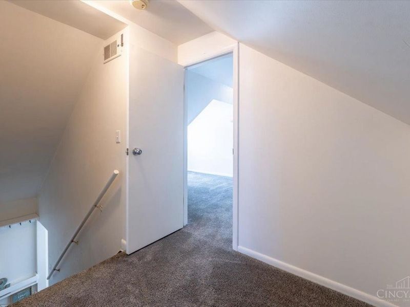 1691 Sanborn Drive, Reading, OH 45215 Photo 20