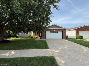 881 Pepperwood Drive, Wooster, OH 44691