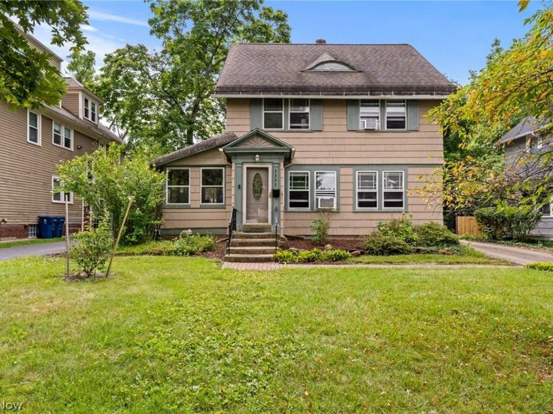 3322 E Fairfax Road, Cleveland Heights, OH 44118 Photo 1