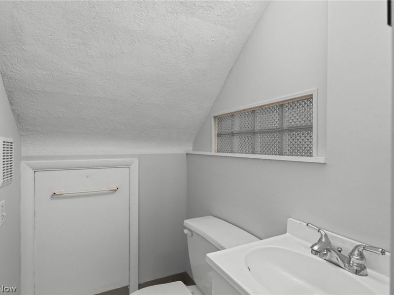 3322 E Fairfax Road, Cleveland Heights, OH 44118 Photo 20