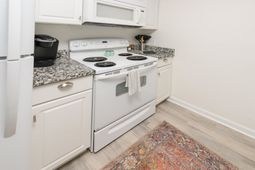 1509 N Waccamaw Dr. photo 4