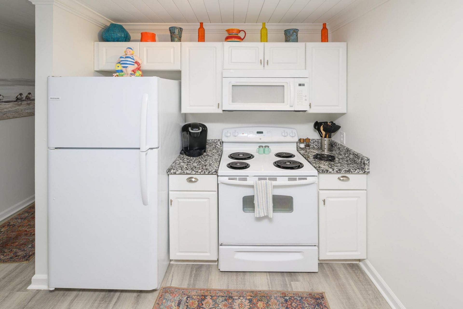 1509 N Waccamaw Dr. Photo 4