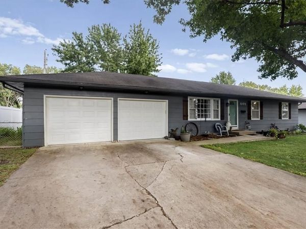 1101 S Highland Drive, Harrisonville, MO 64701