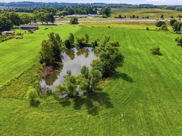 1120 NW 1st Street, Oak Grove, MO 64075