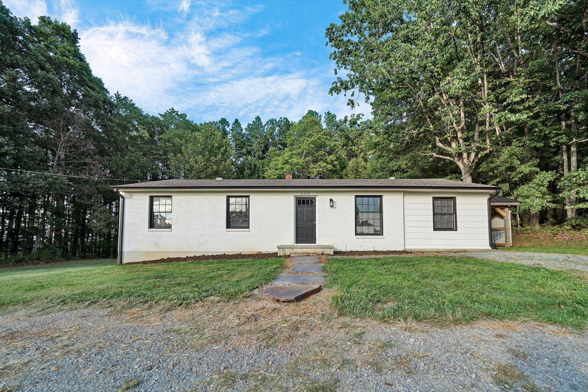 6941 Sontag Rd, Rocky Mount, VA 24151 Main Photo