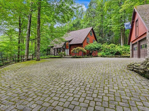 121 State Route 2067 , Clifford Twp, PA 18470