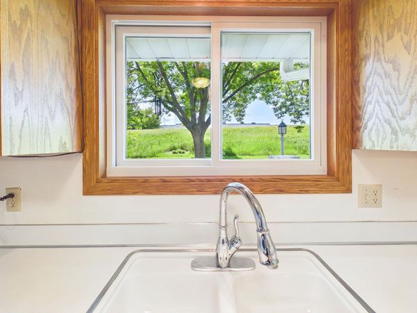 7598 13th Street N, Oakdale, MN 55128