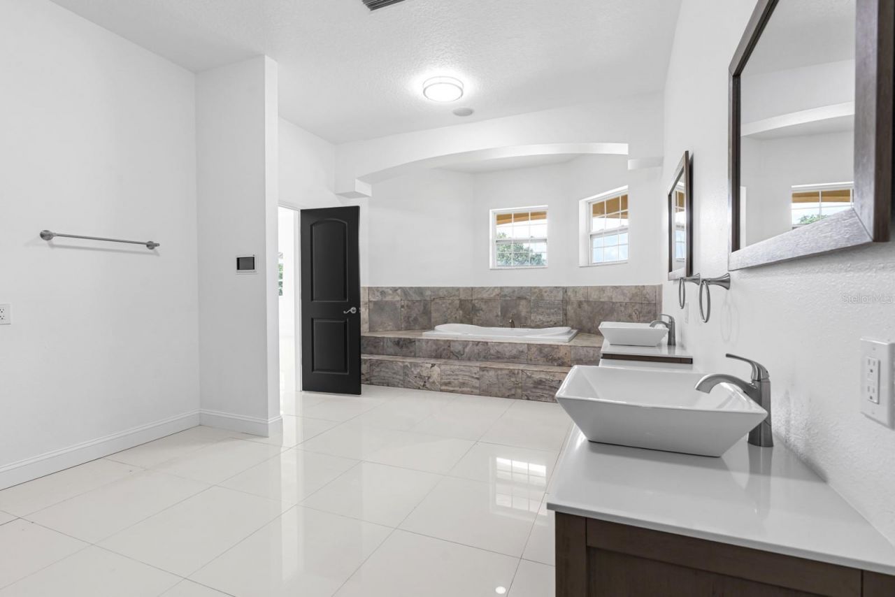 11250 Mcmullen Road, Riverview, FL 33569 Photo