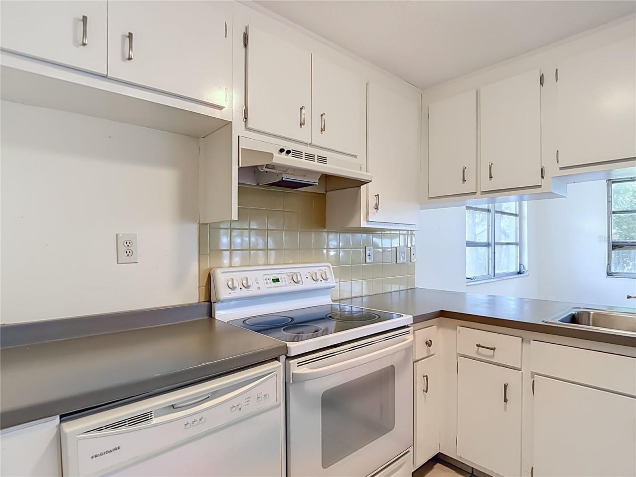10328 Loquat Drive , Port Richey, FL 34668 Photo