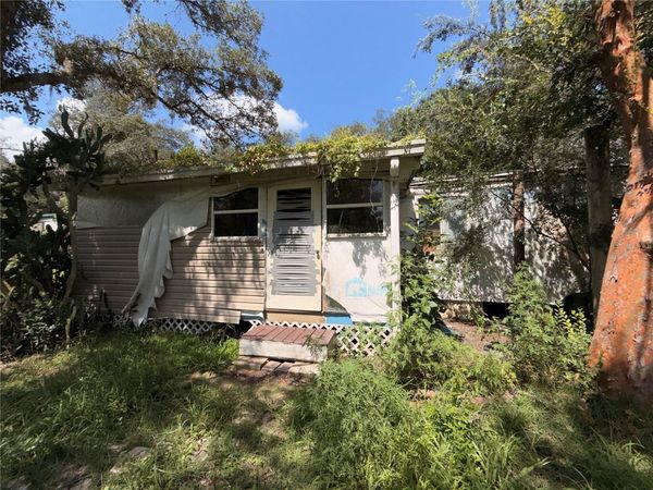 16100 SE 253RD COURT , UMATILLA, FL 32784