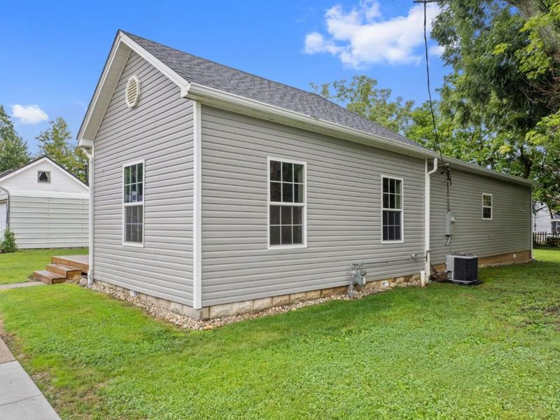 300 Blair Avenue, Pleasant Township, OH 45121 Photo 4