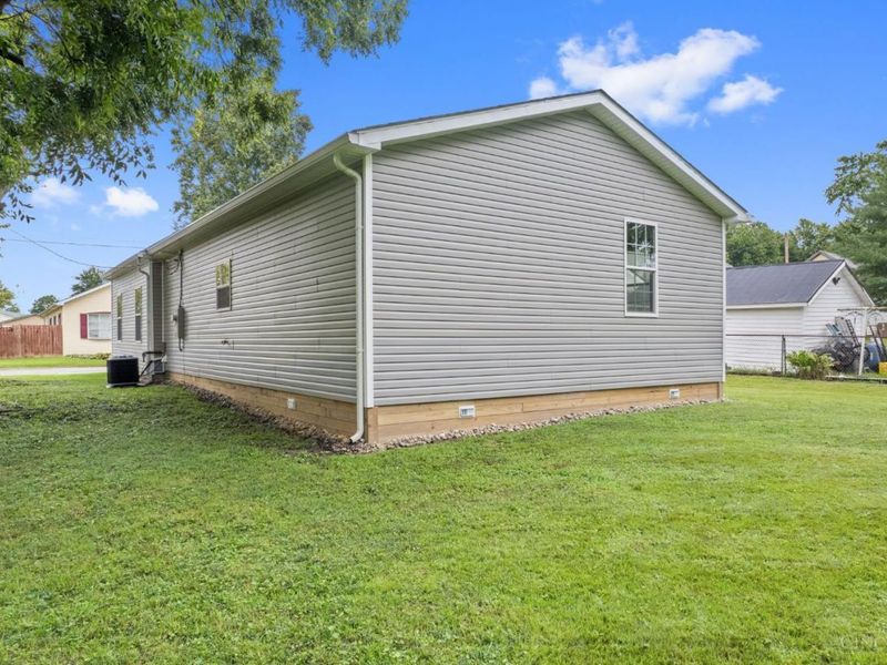 300 Blair Avenue, Pleasant Township, OH 45121 Photo 9