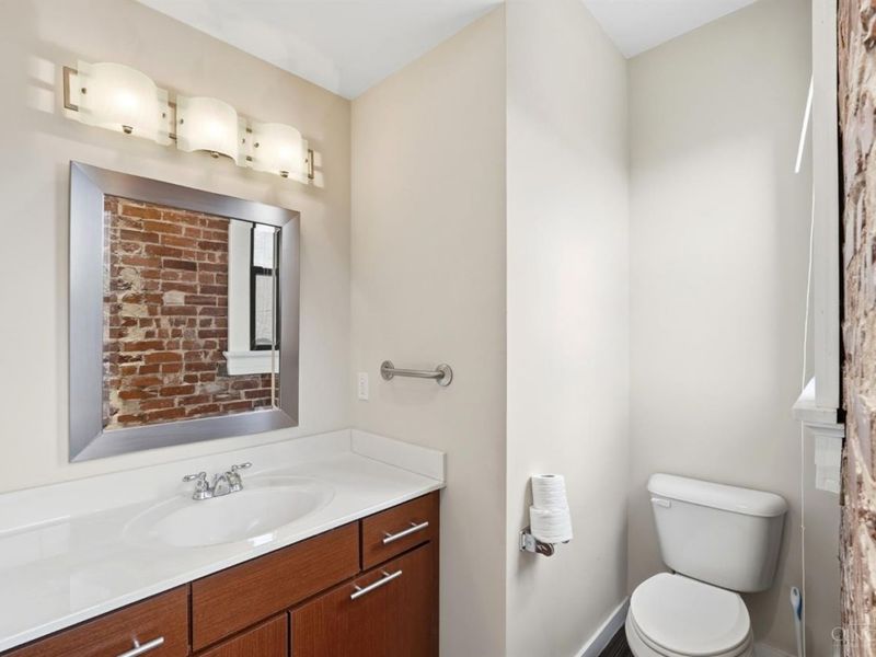 1213 Vine Street, Unit H, Cincinnati, OH 45202 Photo 28