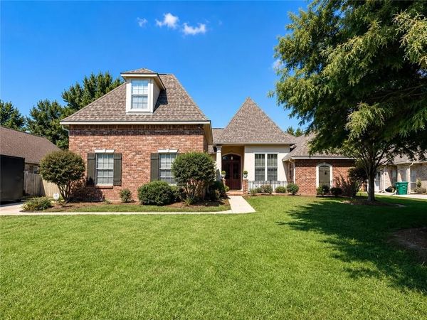 888 SWEET BAY Drive, Mandeville, LA 70448