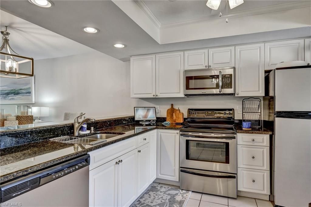 7340 Saint Ives Way, Unit 3102, Naples, FL 34104 Photo