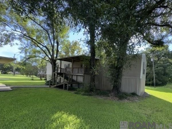 11293 La Hwy 22, St Amant, LA 70774